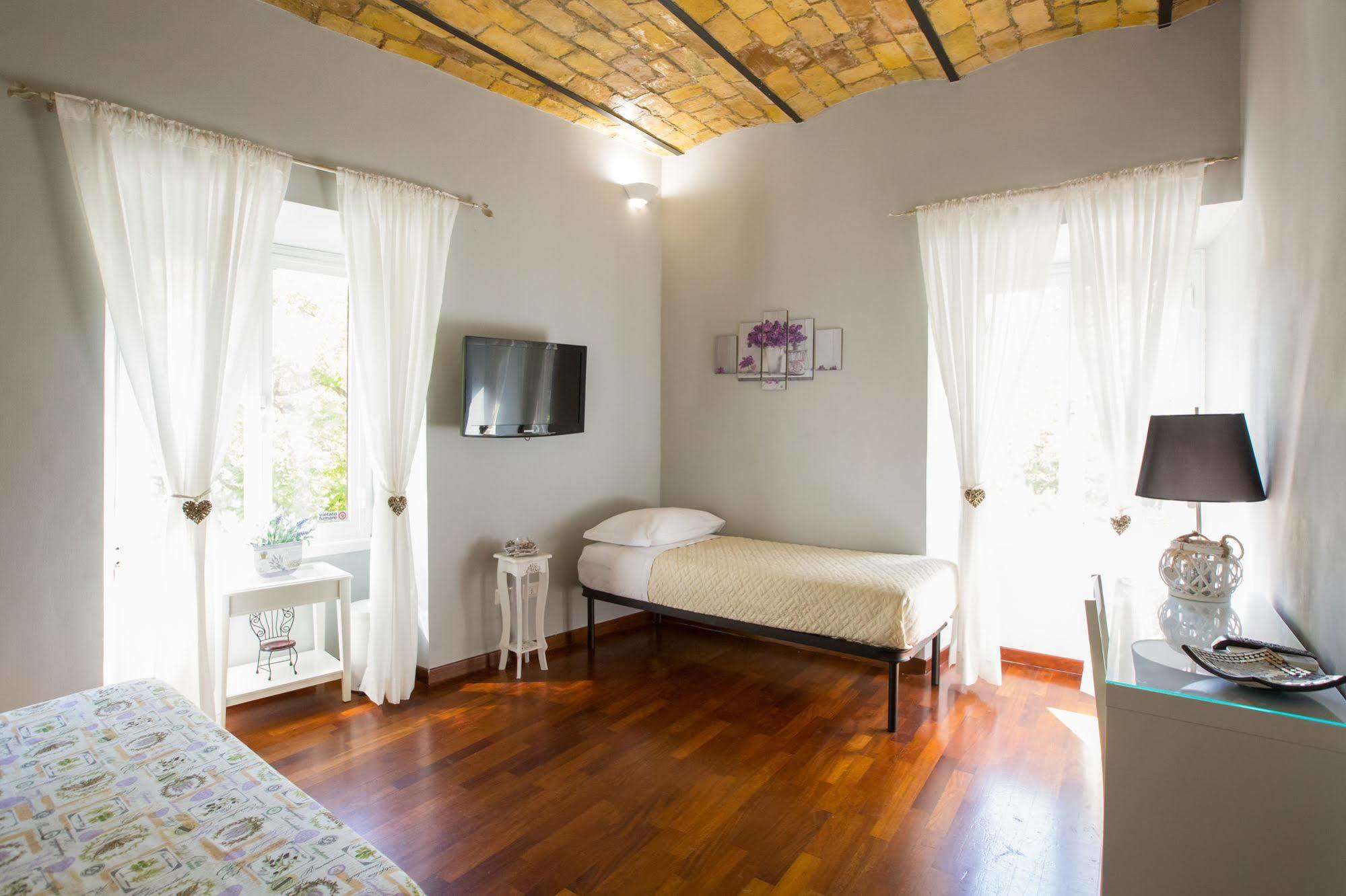 Residenza Sistina Hotel Рим Екстериор снимка