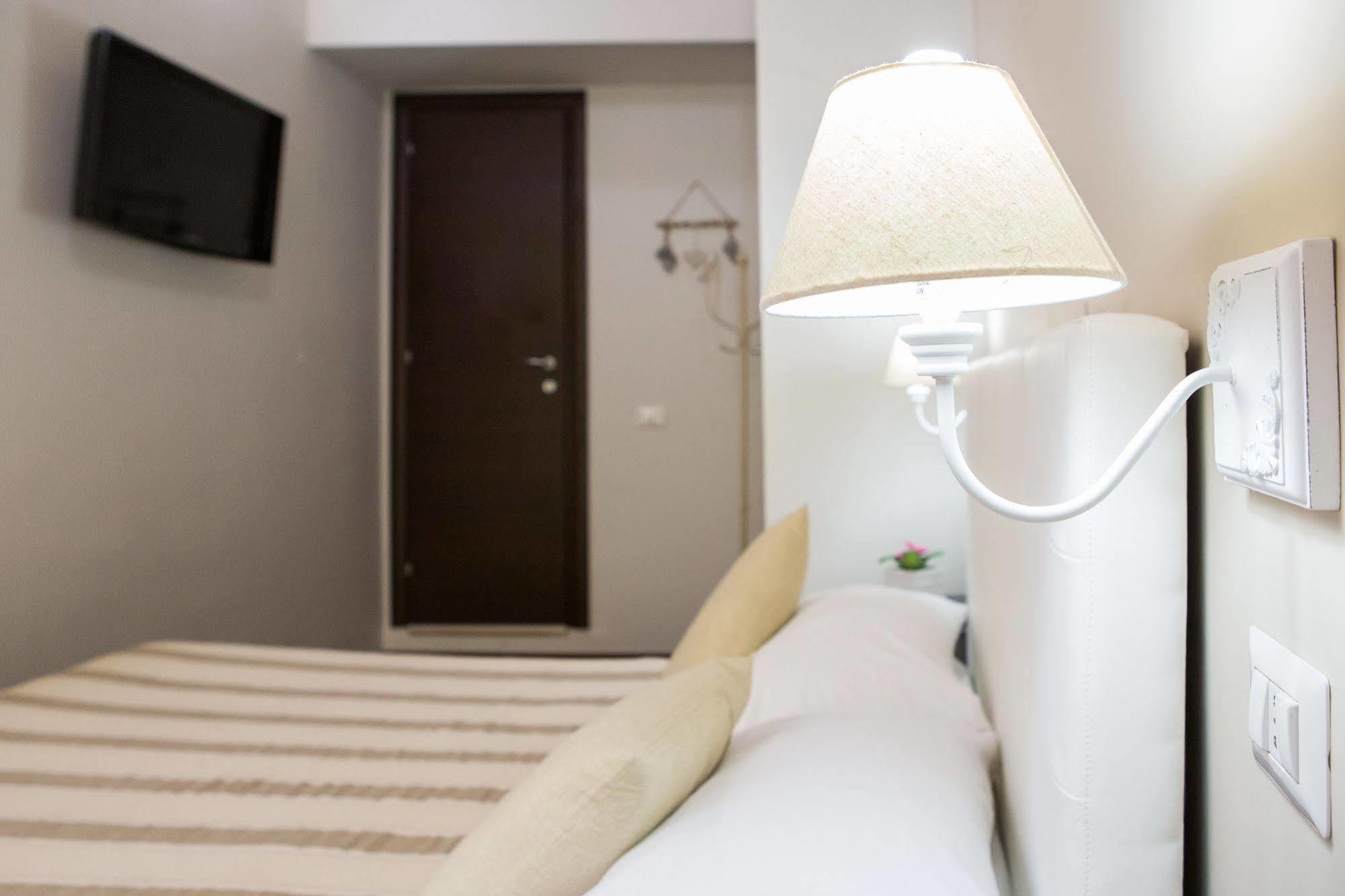 Residenza Sistina Hotel Рим Екстериор снимка